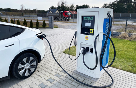 BORNE DE CHARGE RAPIDE DC NKR POUR VÉHICULE ÉLECTRIQUE